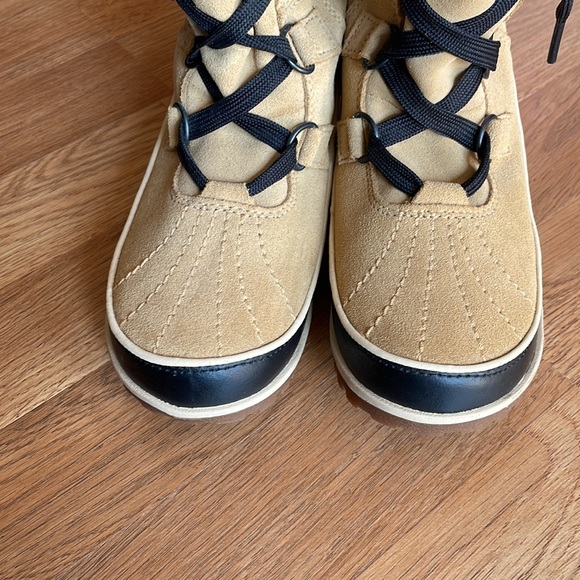 + nwot + SOREL Winter Boots - Picture 3 of 7